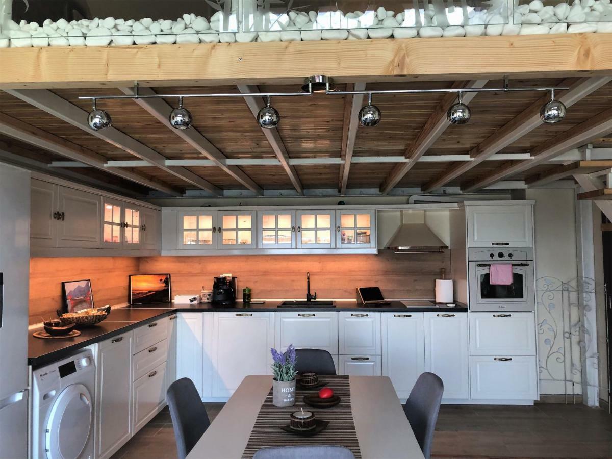 Villa Victoria - A Luxury Appartment With Icredible Seaview Созополь Екстер'єр фото